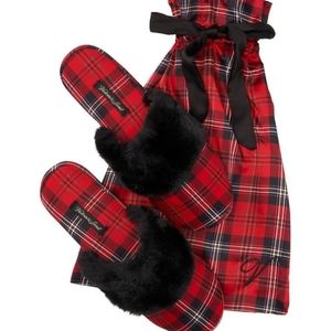 Victoria secret Satin Plaid Slipper size Medium NWT